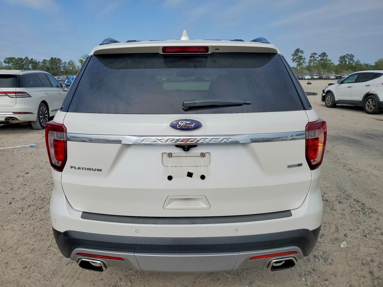 2017 Ford Explorer Platinum - zdjęcie 6