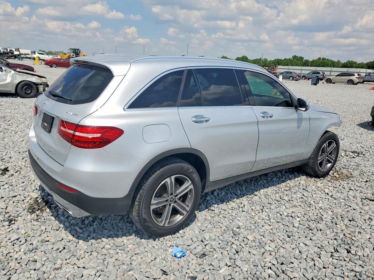 2019 Mercedes-Benz Glc 300 4Matic - zdjęcie 3