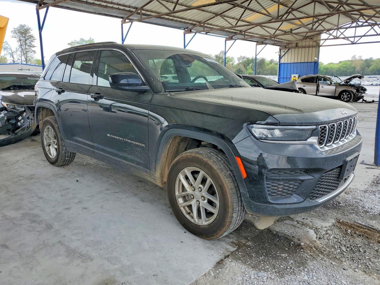 2024 Jeep Grand Cherokee Laredo - zdjęcie 4
