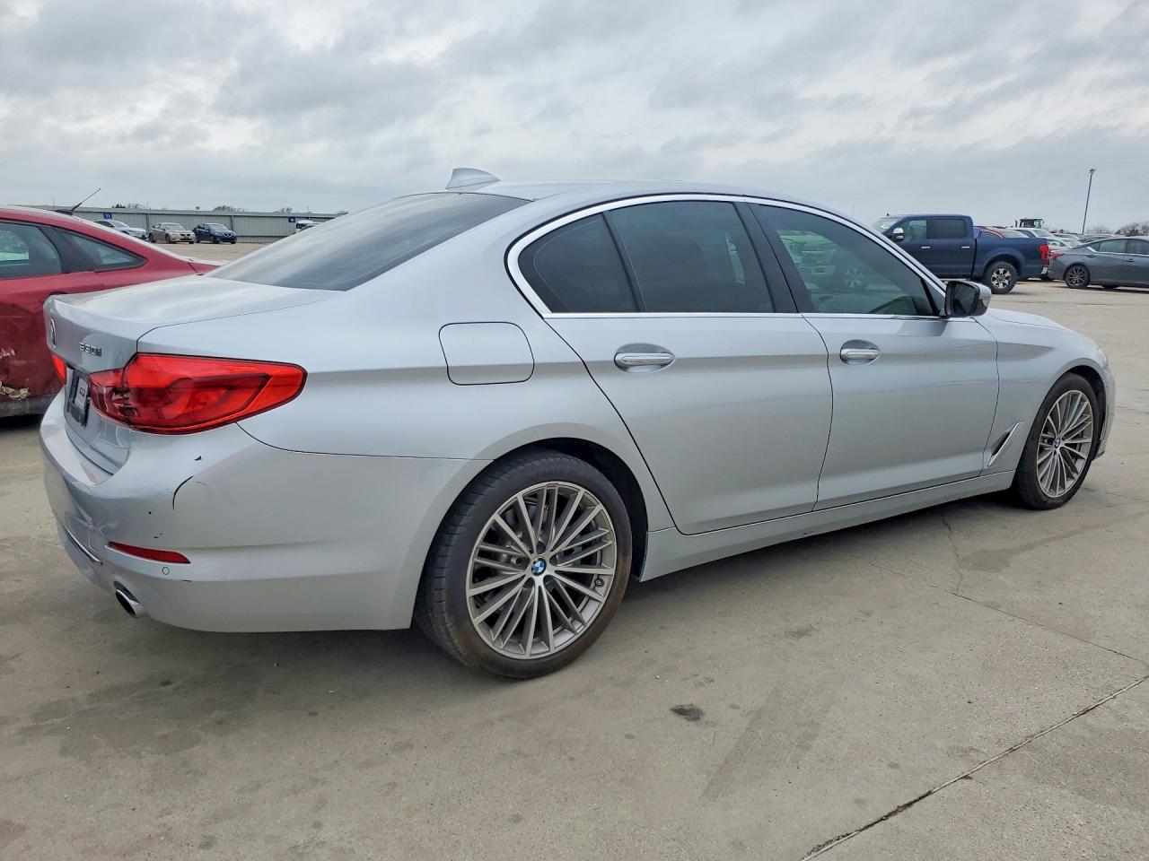 2017 BMW 530 I - zdjęcie 3