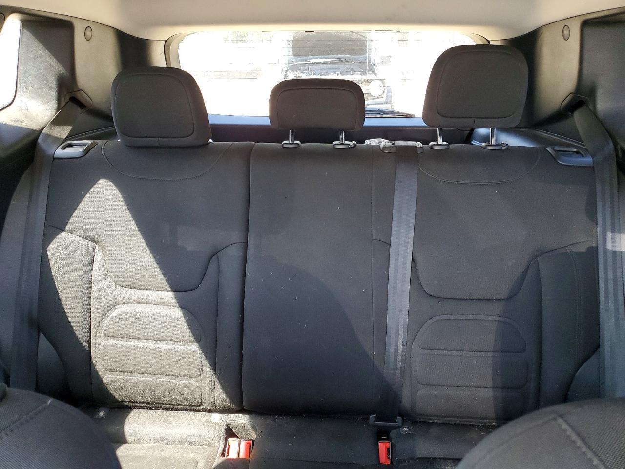 2020 Jeep Renegade Latitude - zdjęcie 10