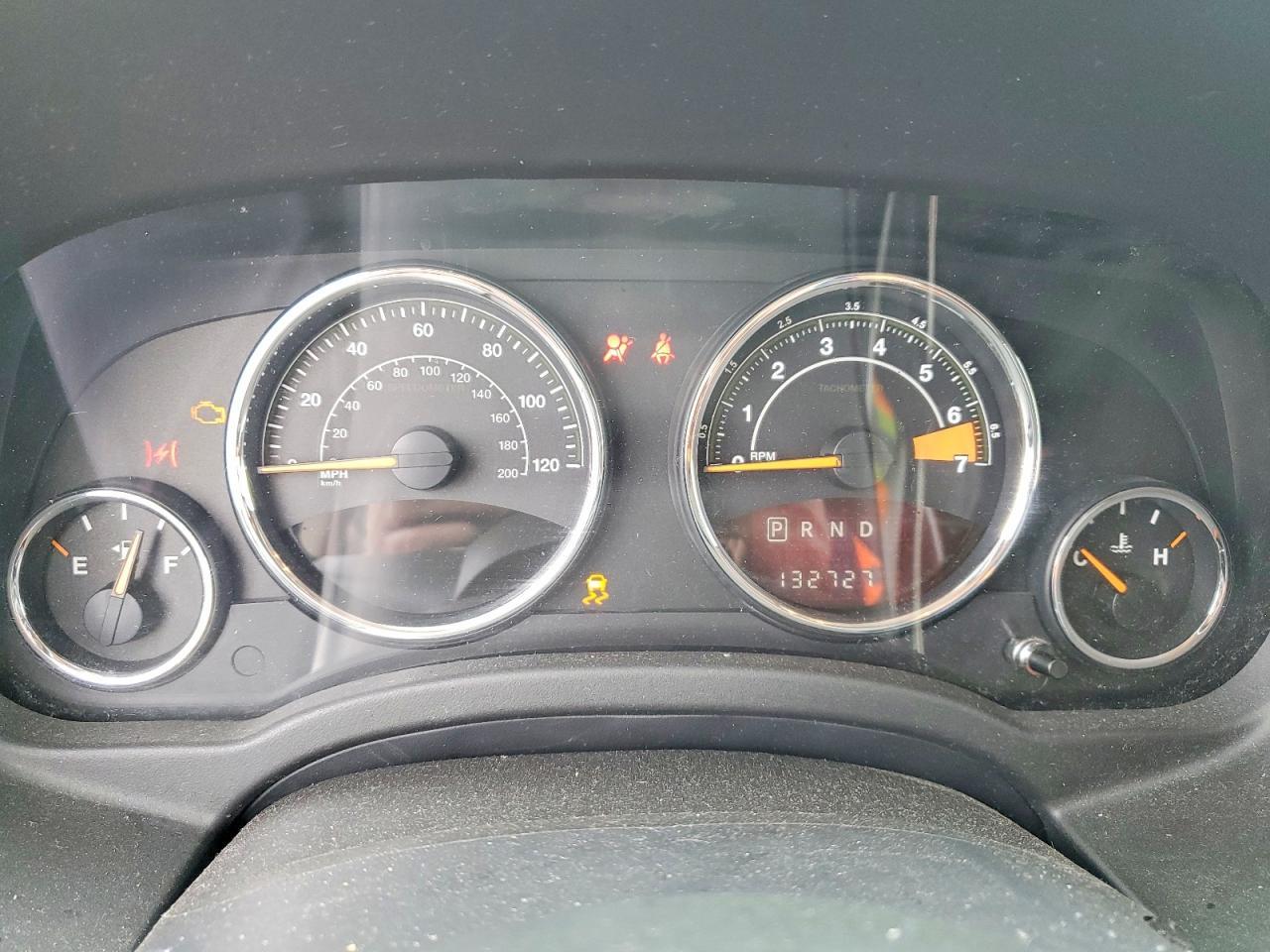 2016 Jeep Compass Latitude - zdjęcie 9