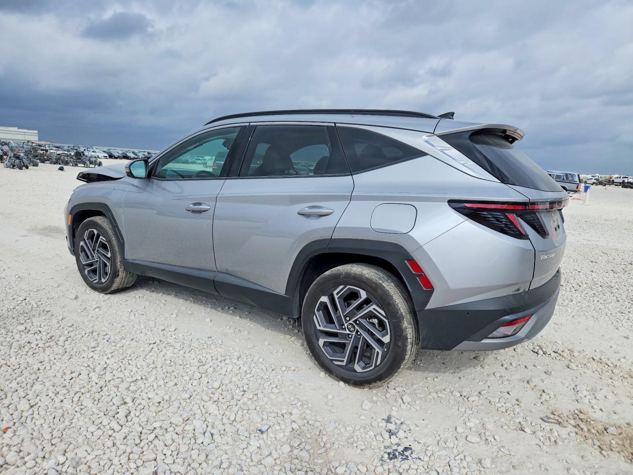 2025 Hyundai Tucson Hybrid Limited - zdjęcie 2