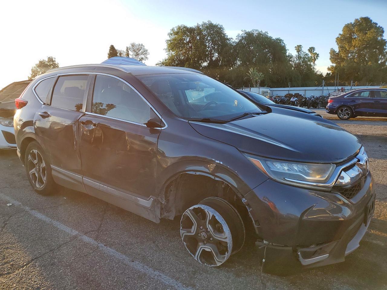2019 Honda Cr-V Touring - zdjęcie 4
