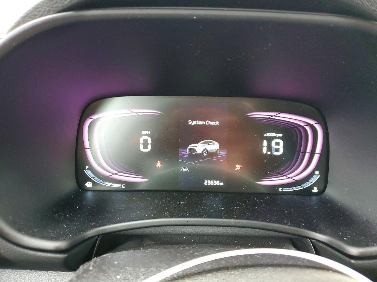 2025 Kia Soul Lx - zdjęcie 9