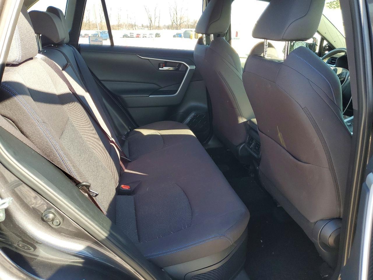 2023 Toyota Rav4 Hybrid Se - zdjęcie 11