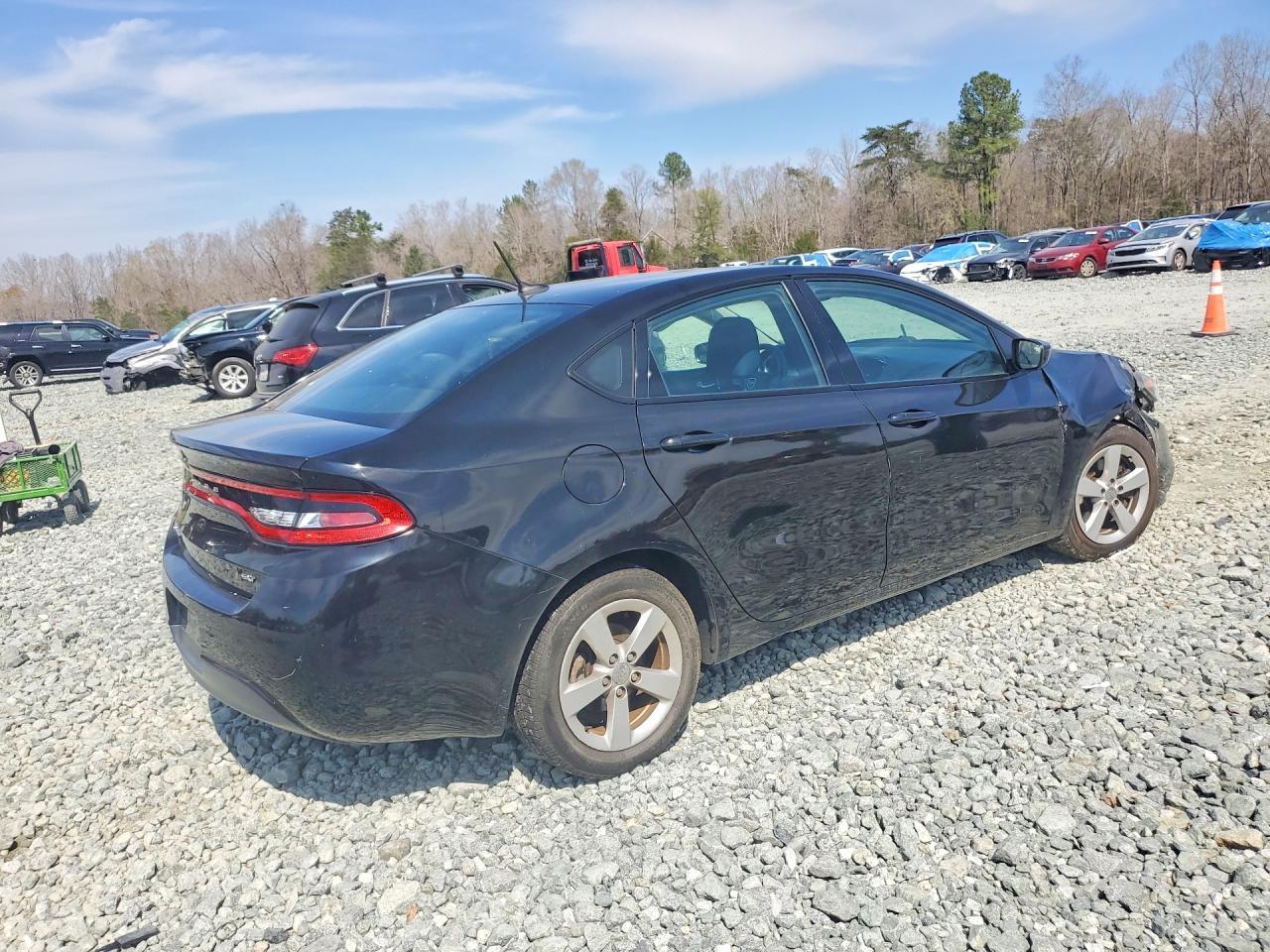 2016 Dodge Dart Sxt - zdjęcie 3