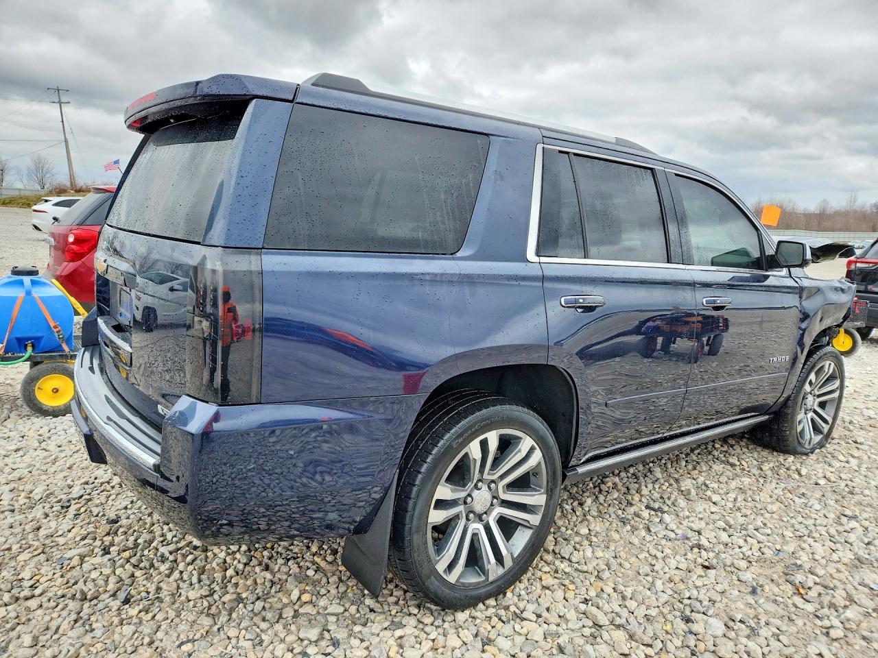 2017 Chevrolet Tahoe C1500 Premier - zdjęcie 3