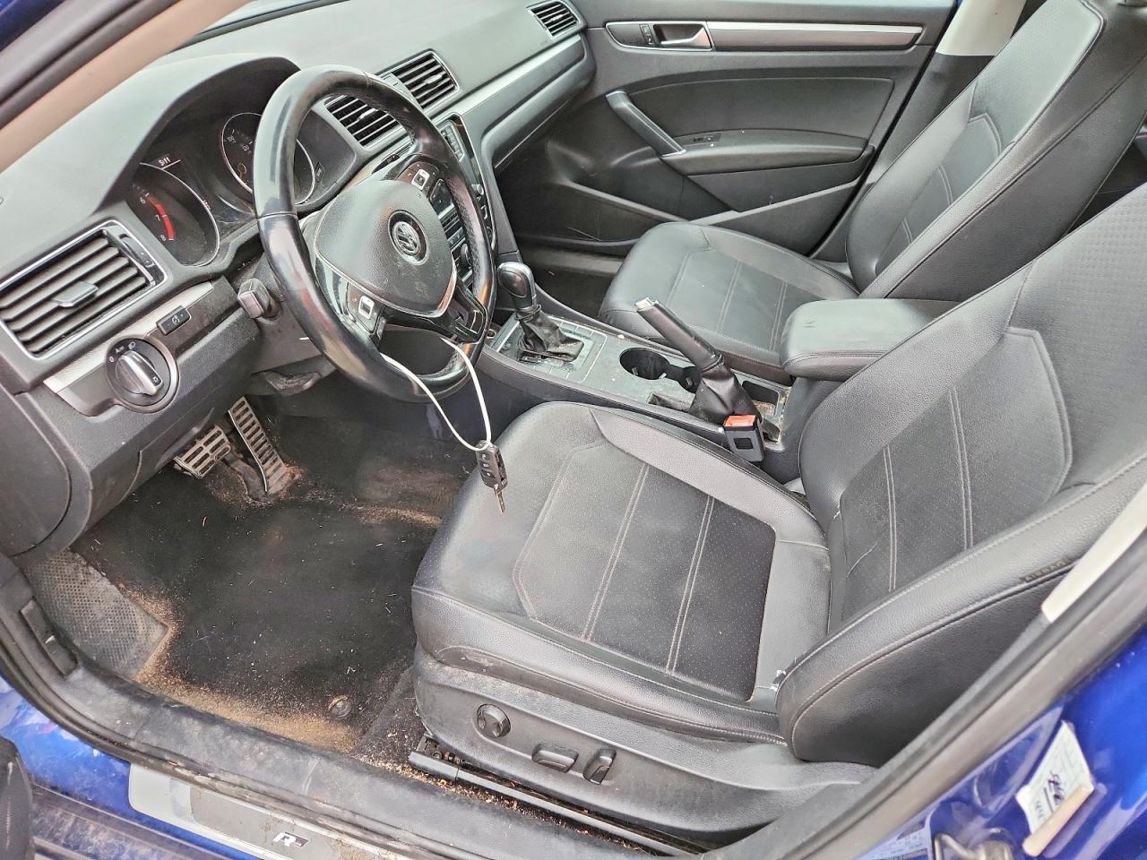 2017 Volkswagen Passat R-Line - zdjęcie 7