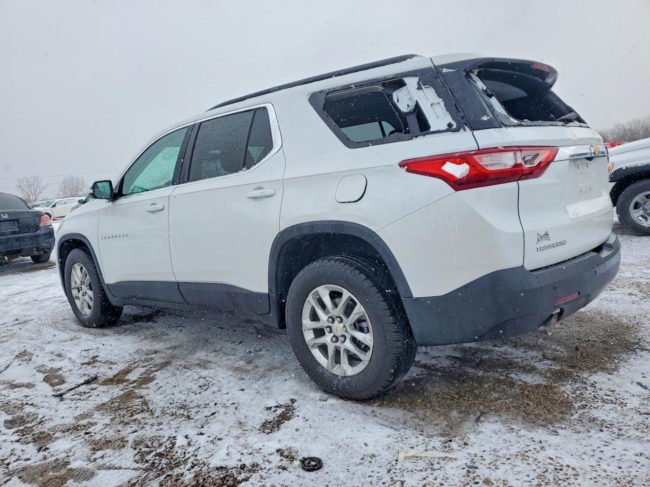2020 Chevrolet Traverse Lt - zdjęcie 2