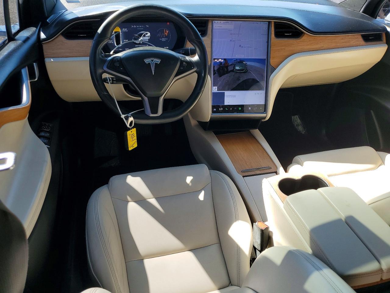 2020 Tesla Model X - zdjęcie 8
