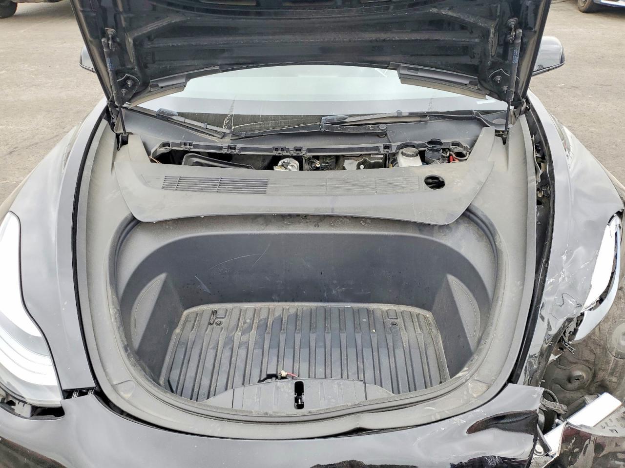 2023 Tesla Model 3 - zdjęcie 11