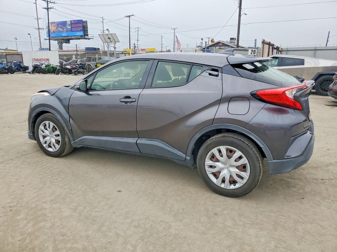 2019 Toyota C-Hr Le - zdjęcie 2