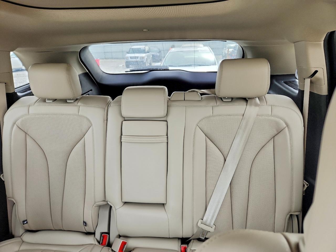 2019 Lincoln Nautilus Reserve - zdjęcie 10