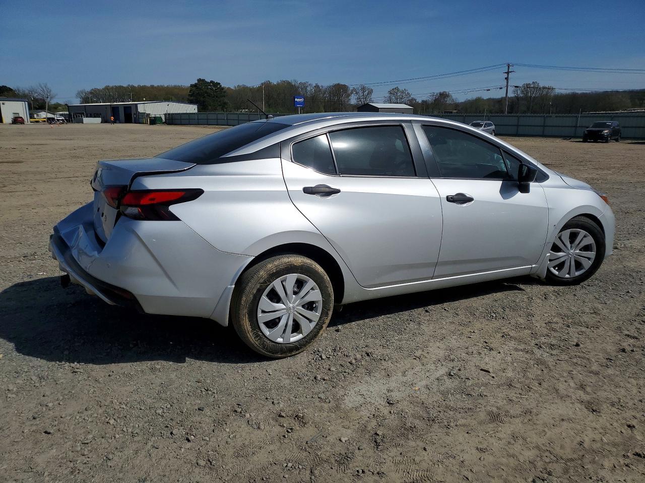 2024 Nissan Versa S - zdjęcie 3