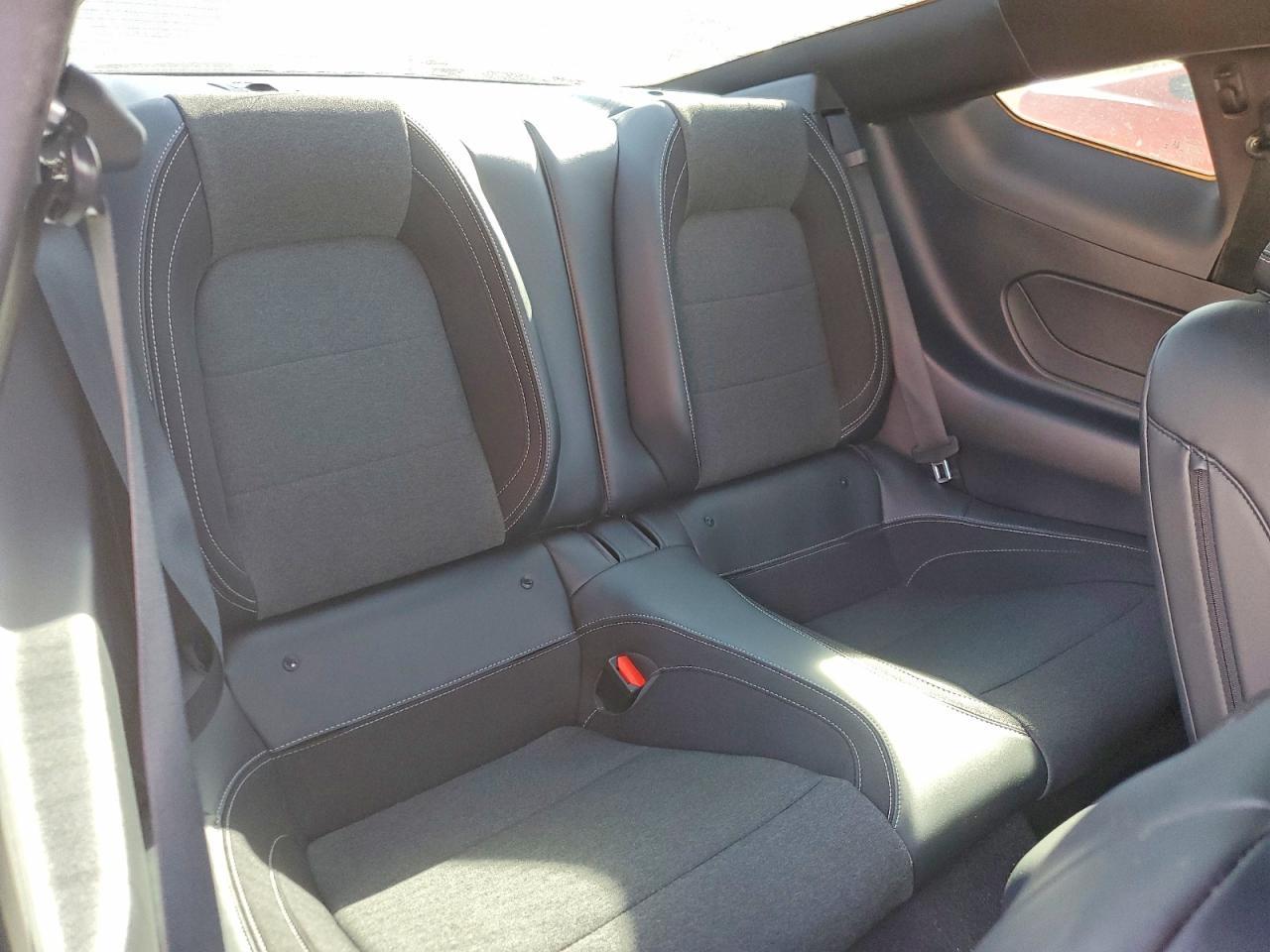 2024 Ford Mustang - zdjęcie 10