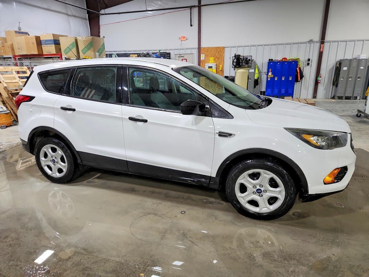 2019 Ford Escape S - zdjęcie 4