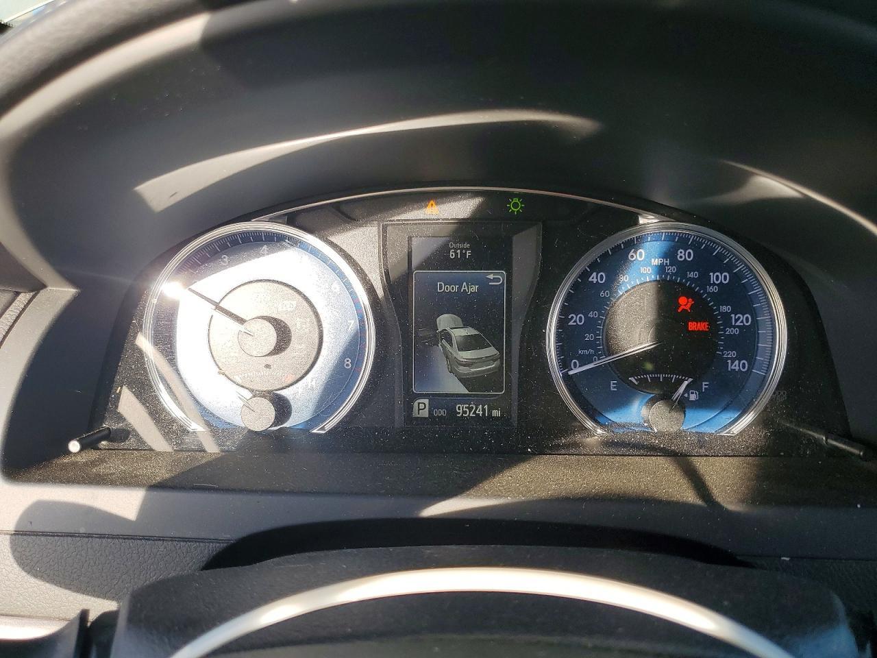 2015 Toyota Camry Xle - zdjęcie 9