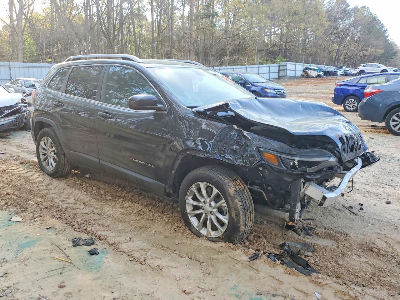 2019 Jeep Cherokee Latitude - zdjęcie 4