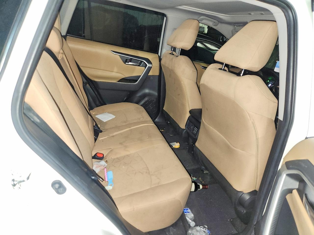 2019 Toyota Rav4 Xle - zdjęcie 11