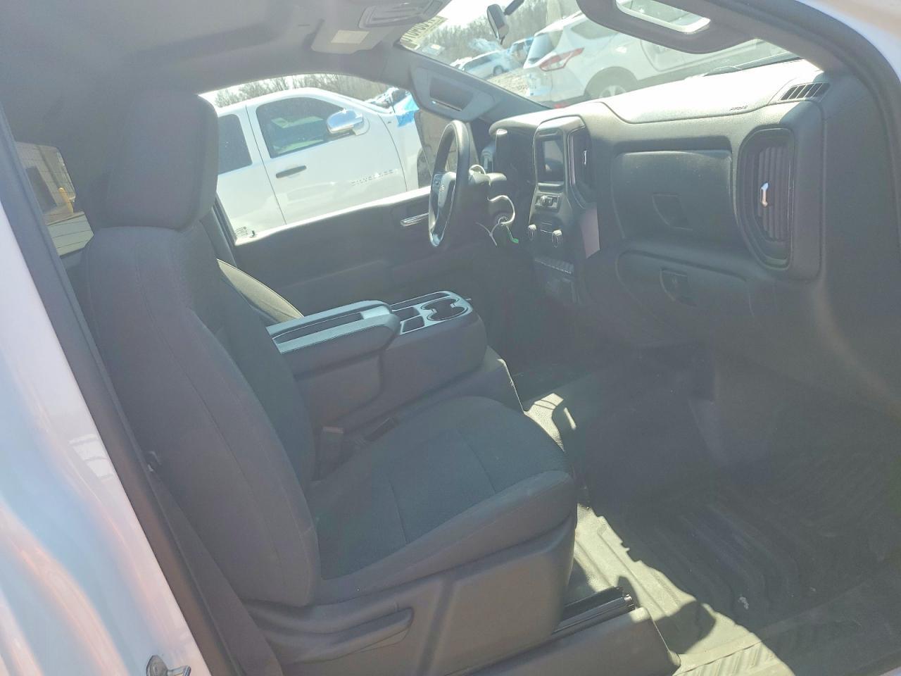 2022 Chevrolet Silverado C2500 Heavy Duty - zdjęcie 10