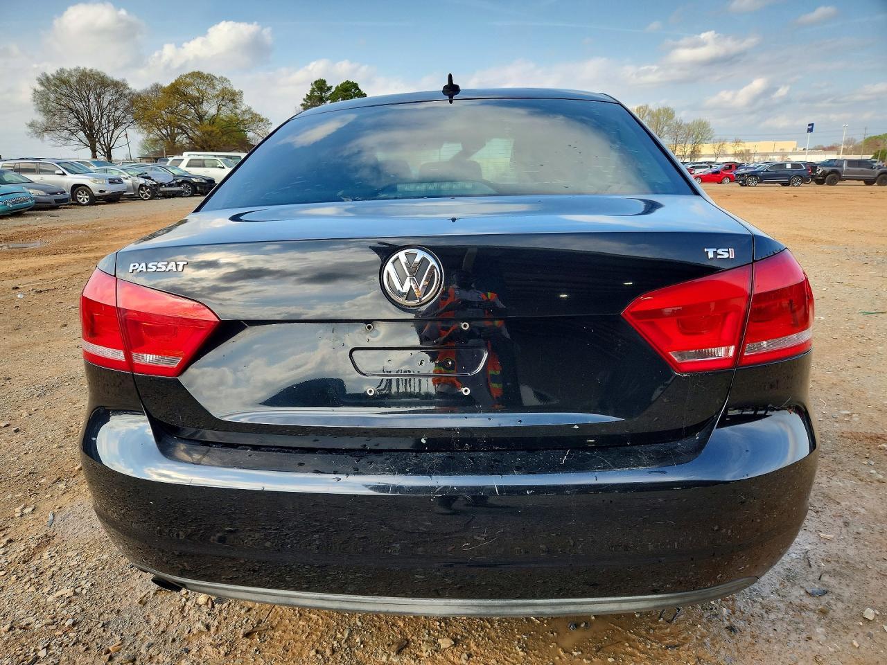 2015 Volkswagen Passat S - zdjęcie 6