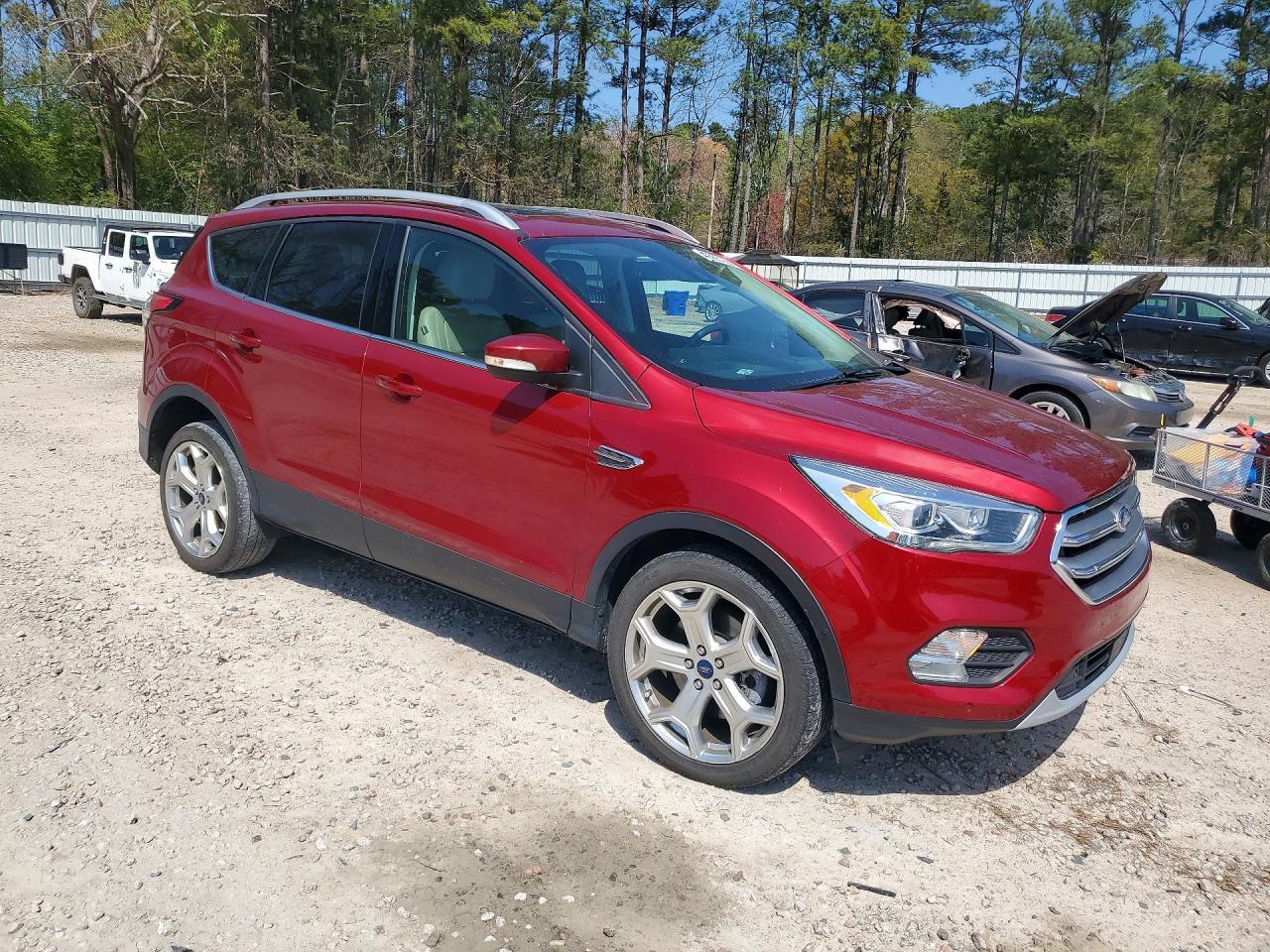 2017 Ford Escape Titanium - zdjęcie 4