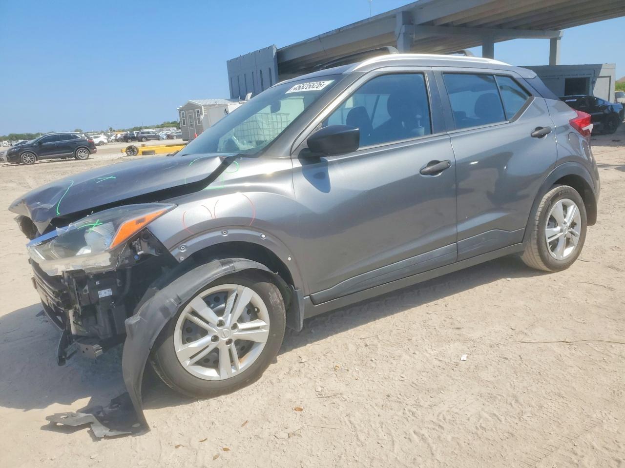 2019 Nissan Kicks S - zdjęcie główne