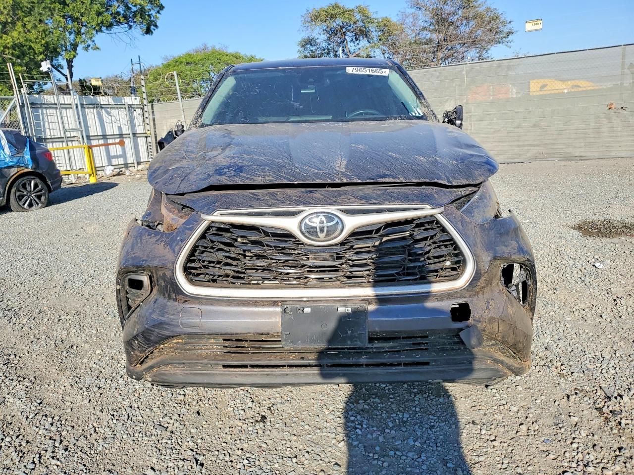 2023 Toyota Highlander Le - zdjęcie 5