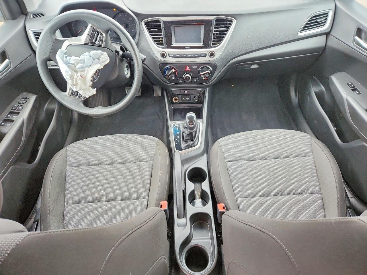 2020 Hyundai Accent Se - zdjęcie 8