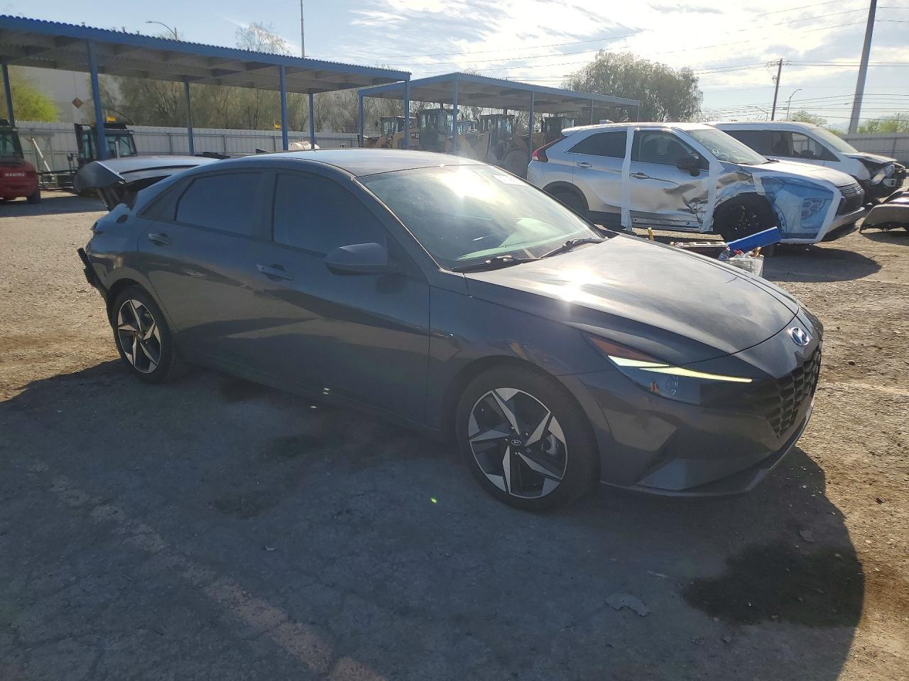 2023 Hyundai Elantra Sel - zdjęcie 4