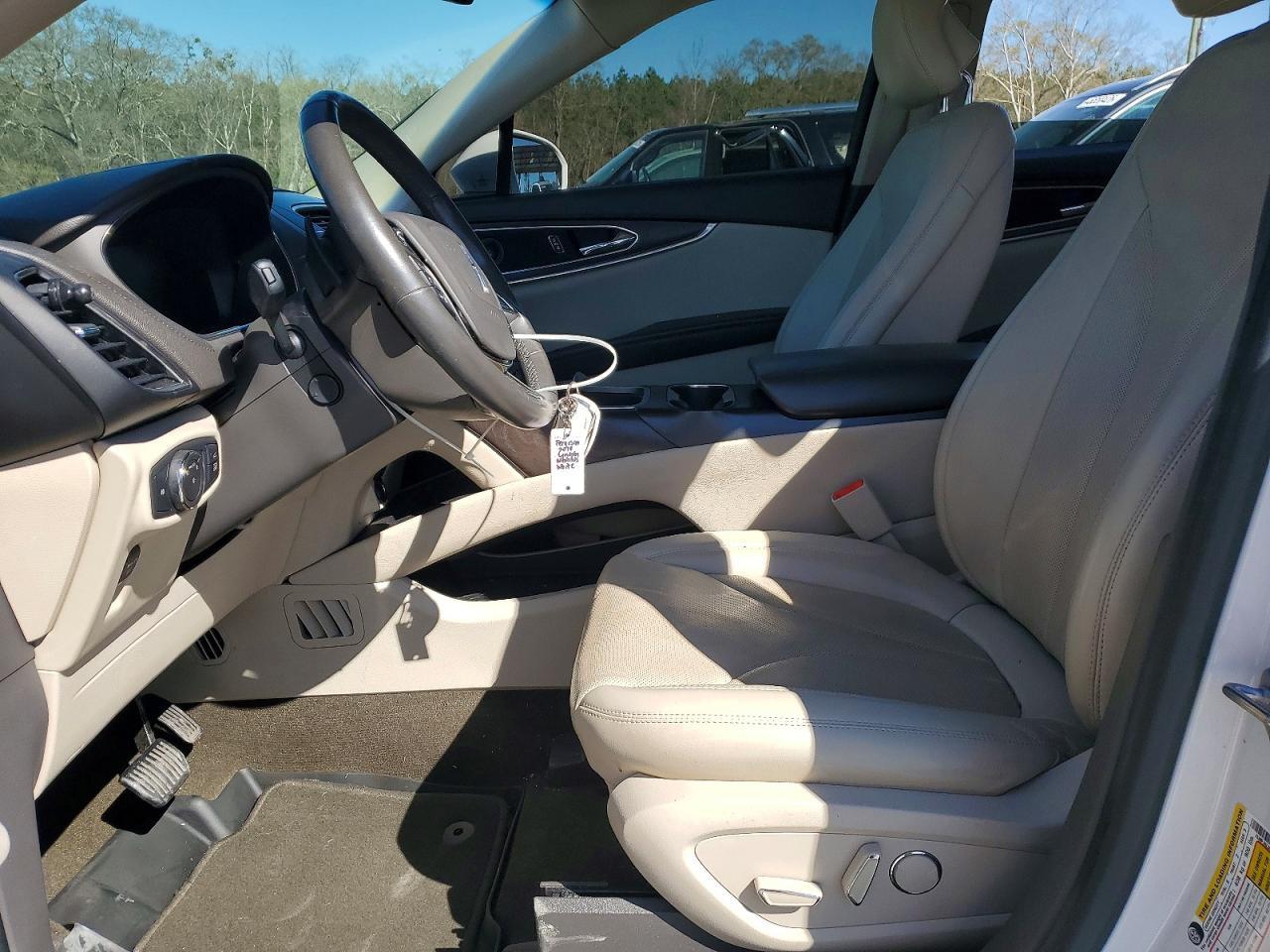 2019 Lincoln Nautilus Reserve - zdjęcie 7