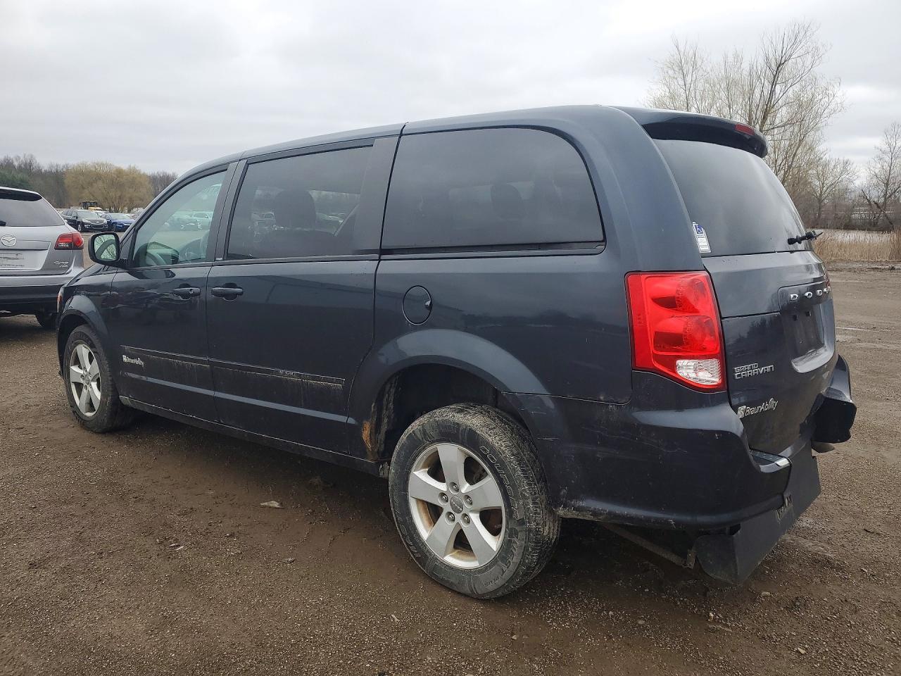 2013 Dodge Grand Caravan Se - zdjęcie 2