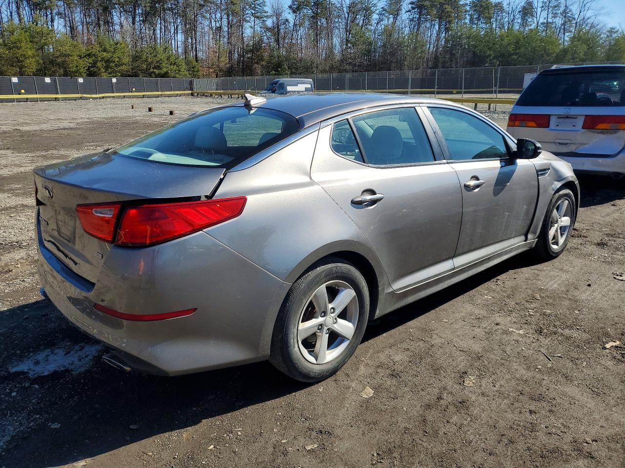 2014 Kia Optima Lx - zdjęcie 3