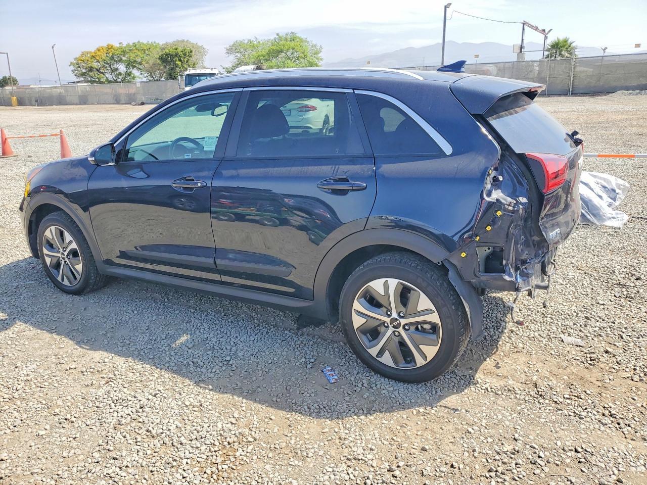 2022 Kia Niro Ev S - zdjęcie 2