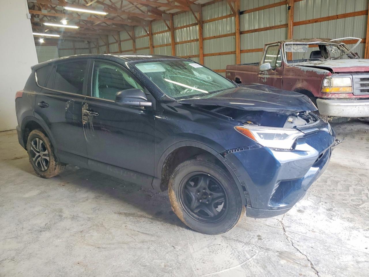 2018 Toyota Rav4 Le - zdjęcie 4