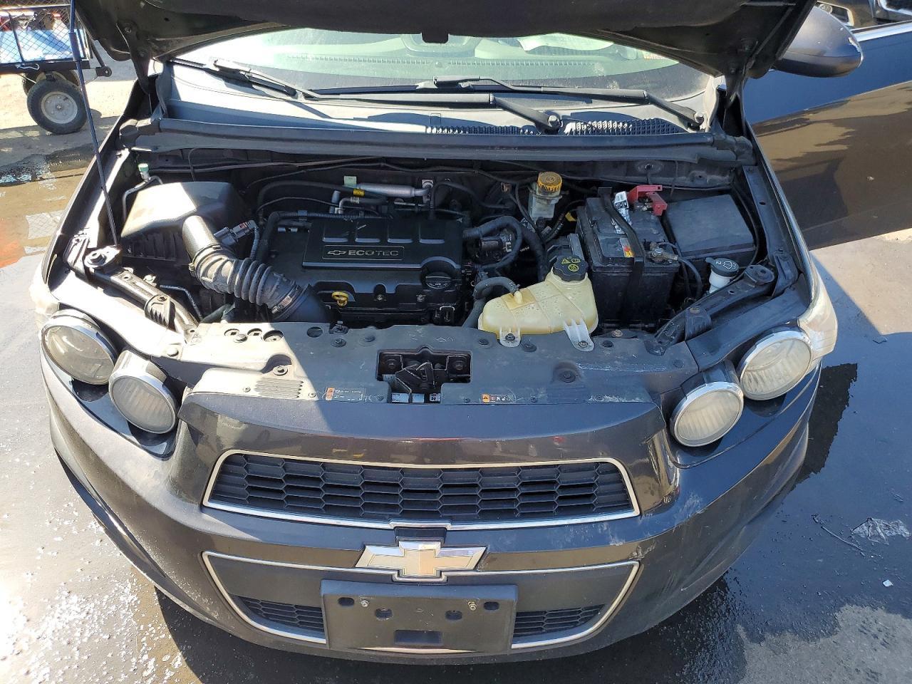 2013 Chevrolet Sonic Lt - zdjęcie 11