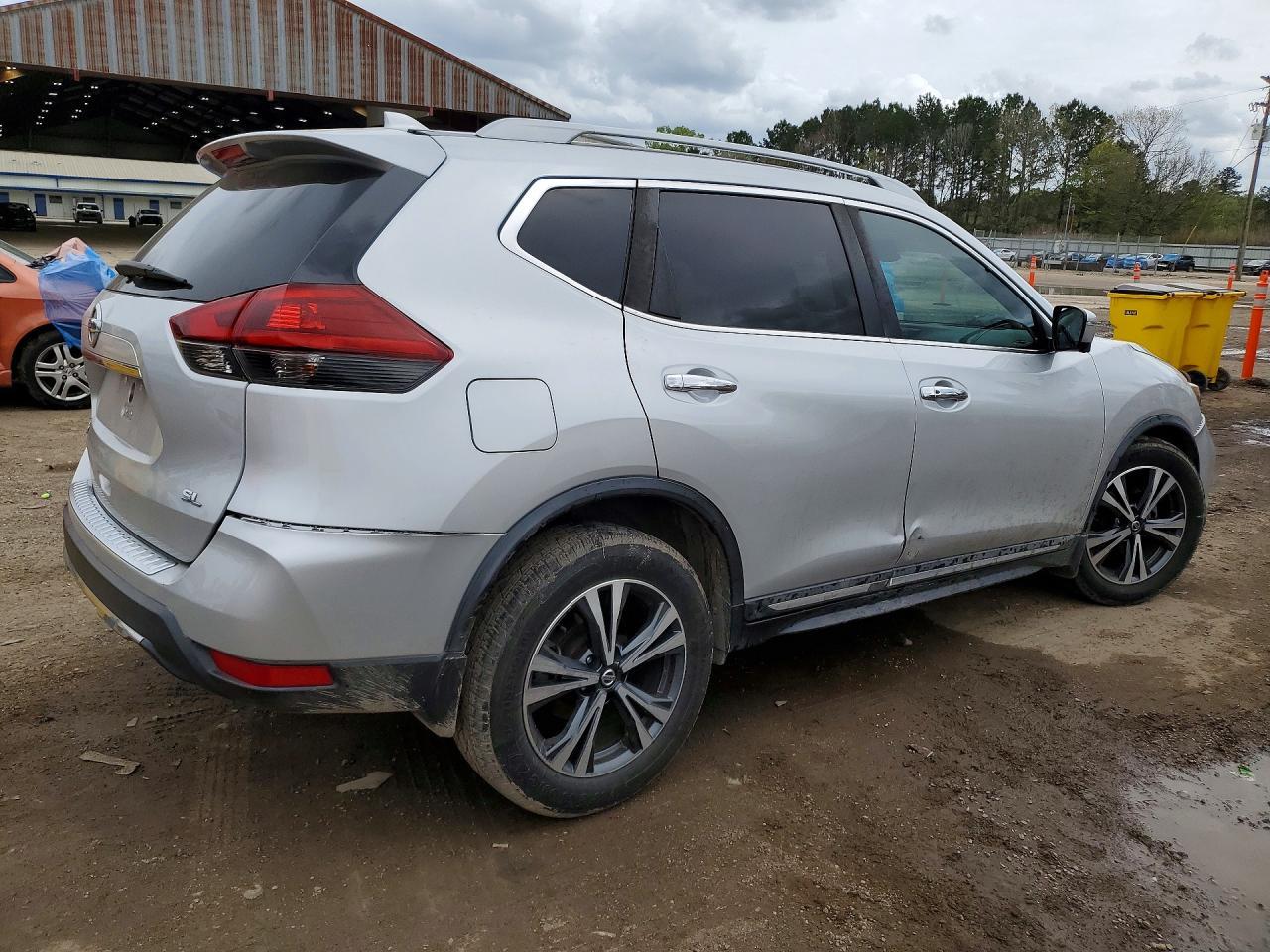 2018 Nissan Rogue Sl - zdjęcie 3