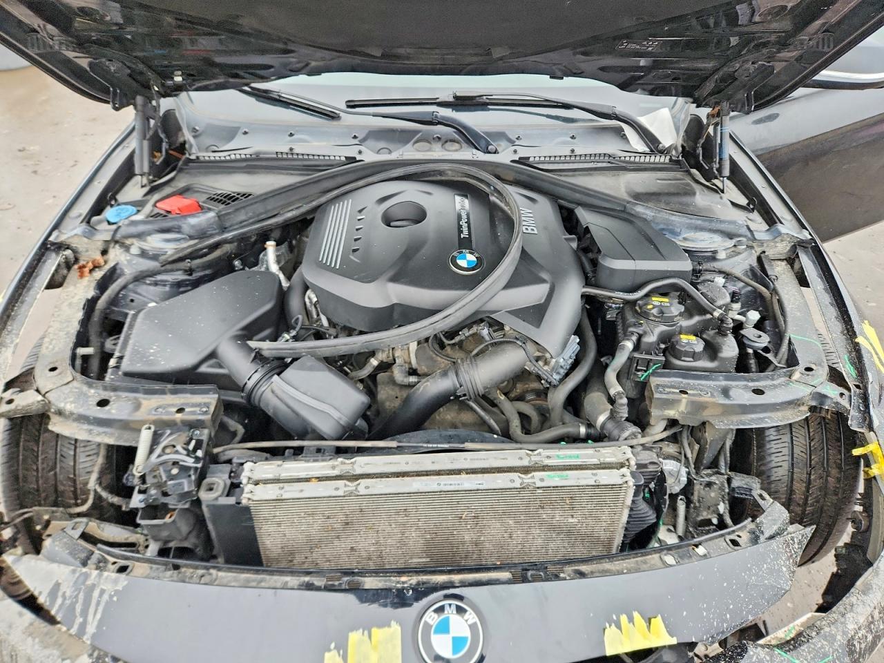 2017 BMW 330 Xi - zdjęcie 11