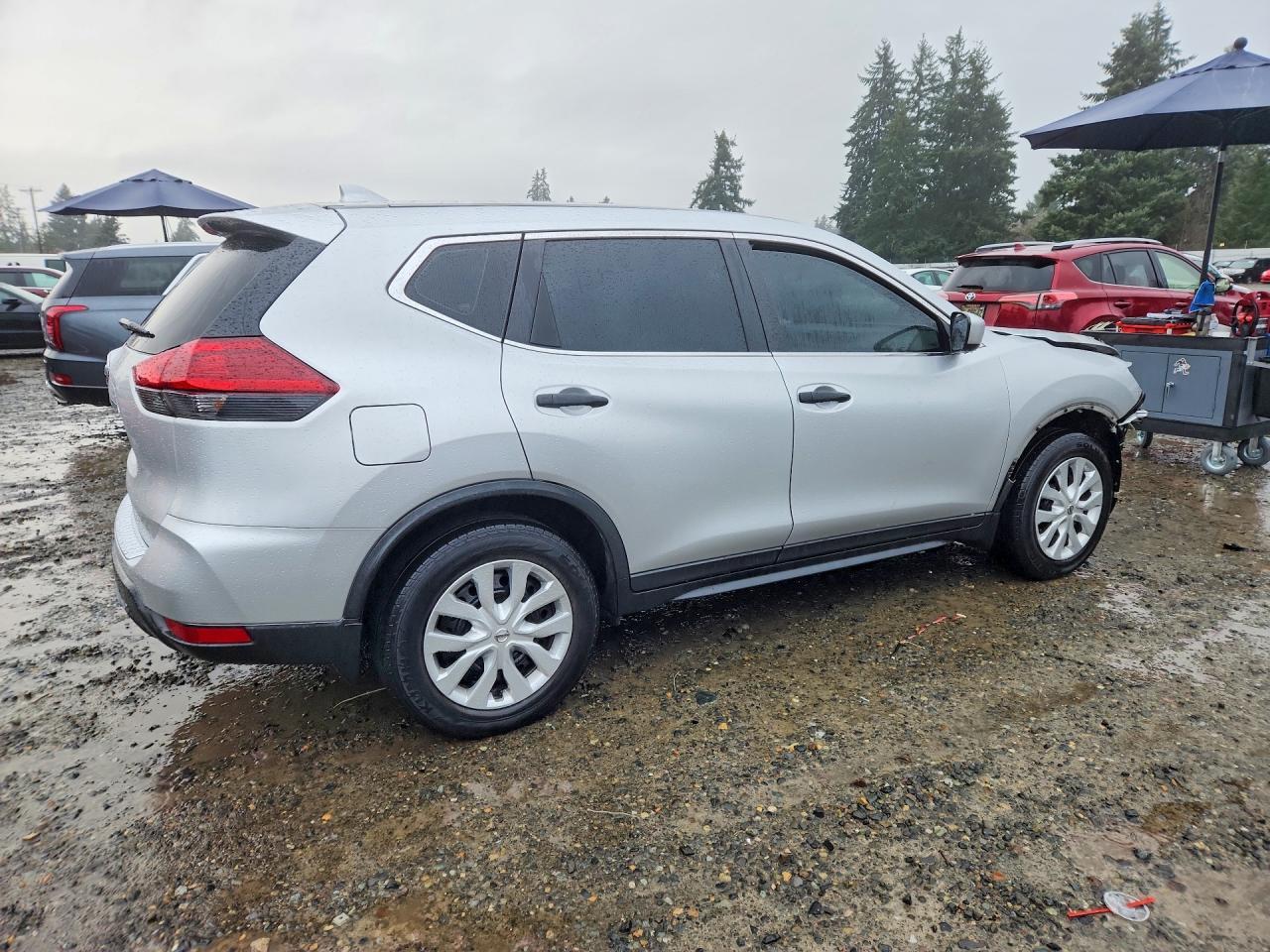 2018 Nissan Rogue S - zdjęcie 3