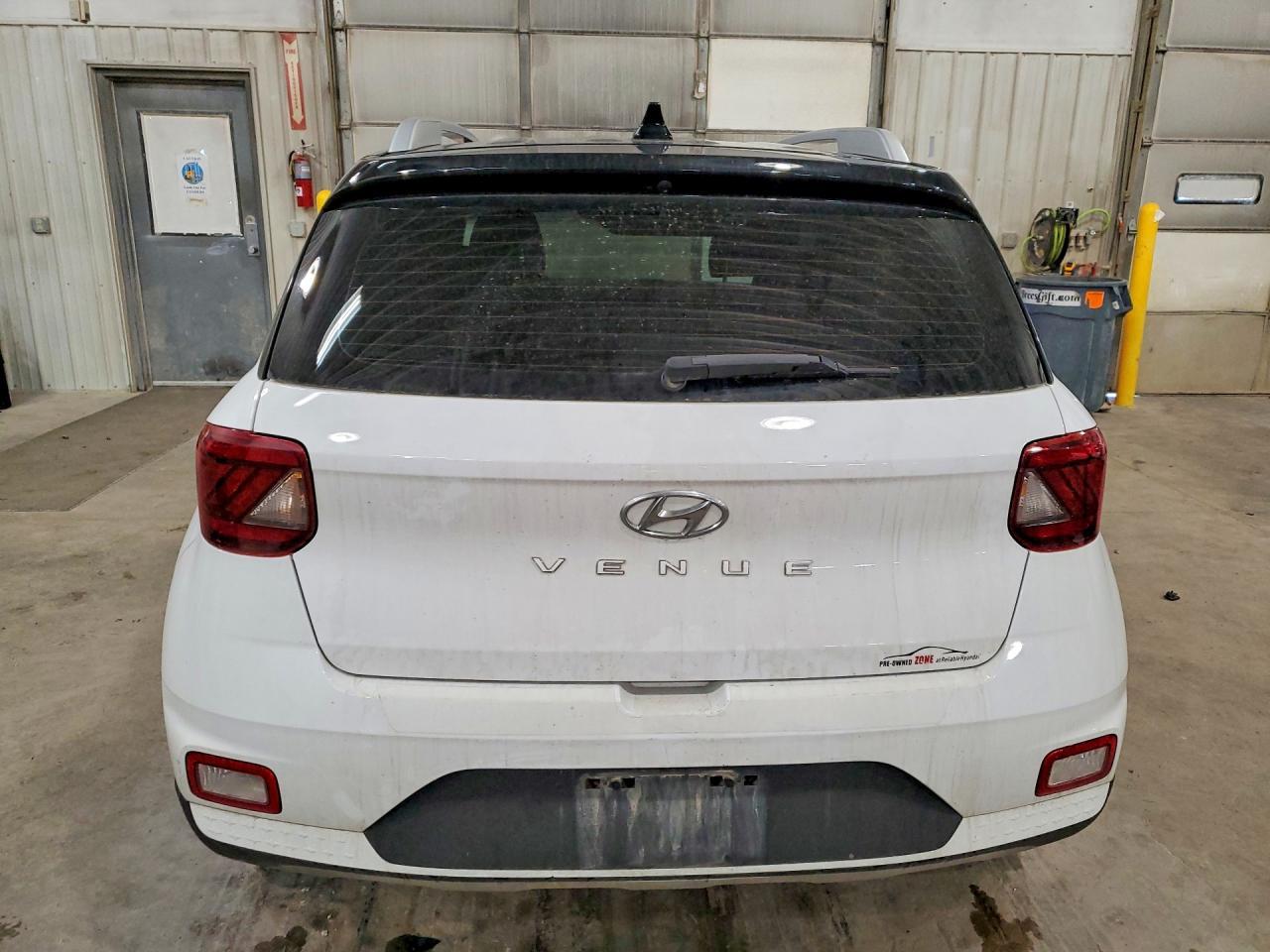 2022 Hyundai Venue Limited - zdjęcie 6