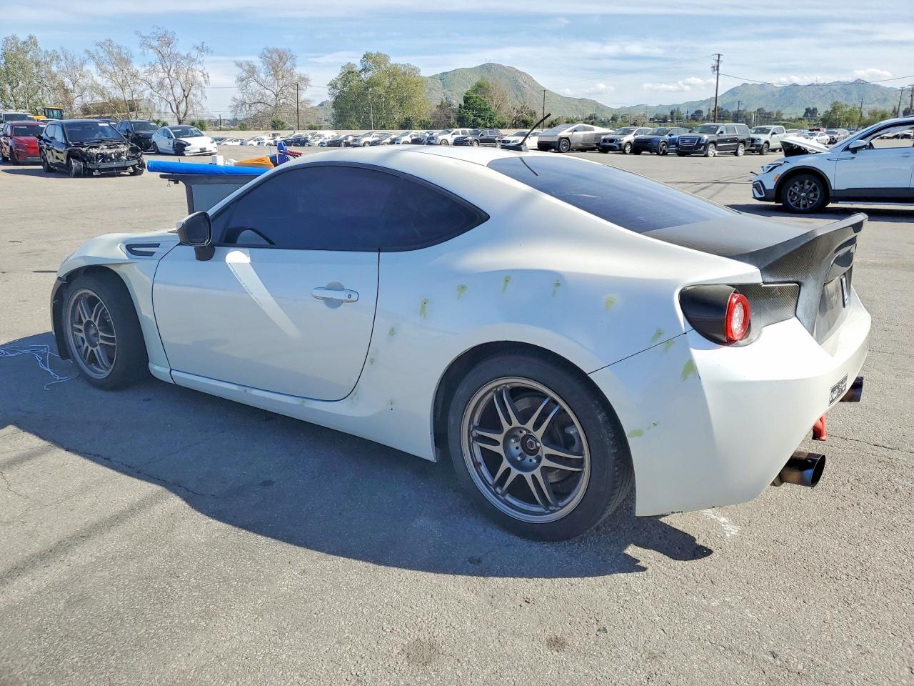 2013 Subaru Brz 2.0 Premium - zdjęcie 2