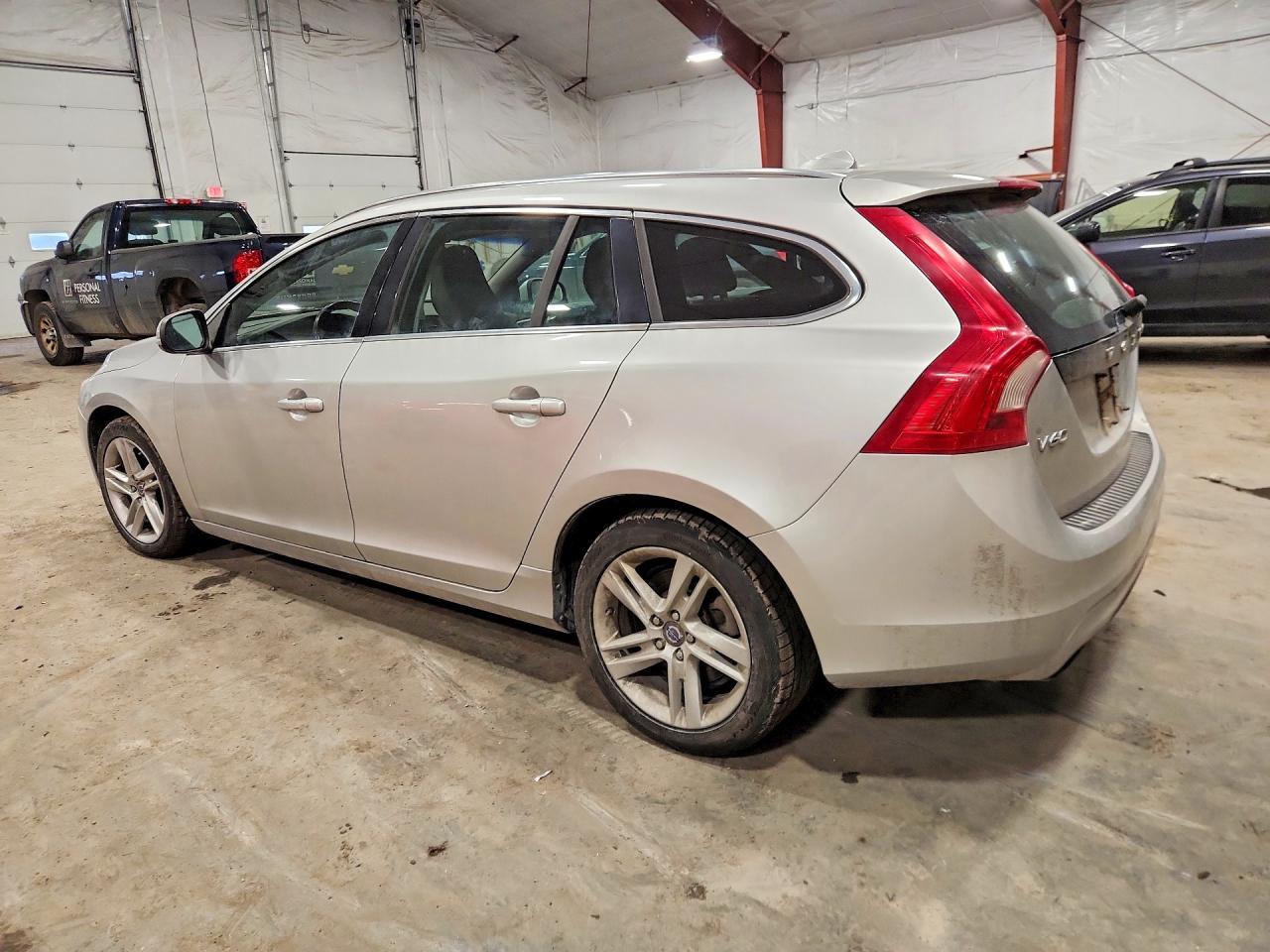 2015 Volvo V60 Premier - zdjęcie 2