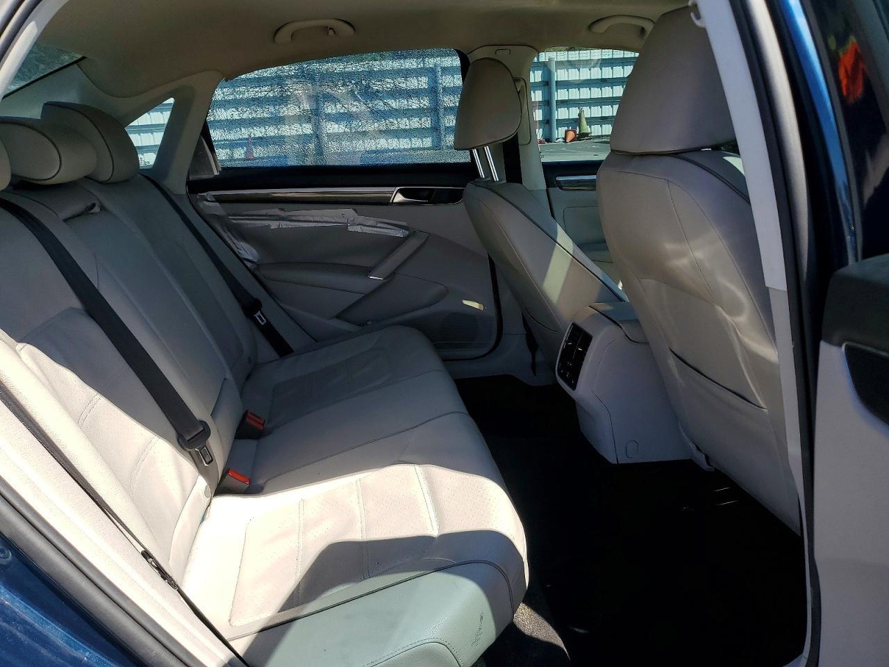 2018 Volkswagen Passat Se - zdjęcie 10