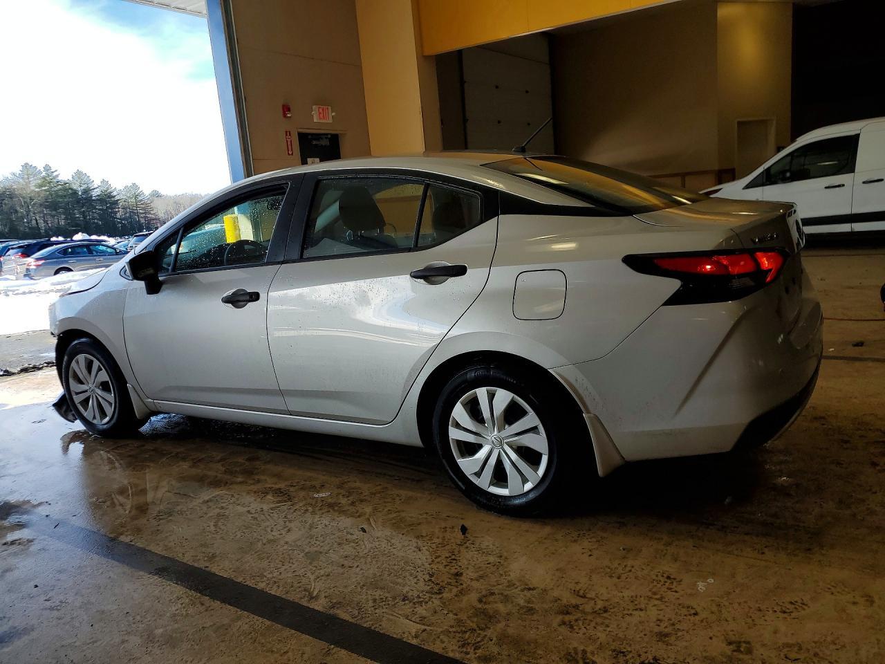 2023 Nissan Versa - zdjęcie 2