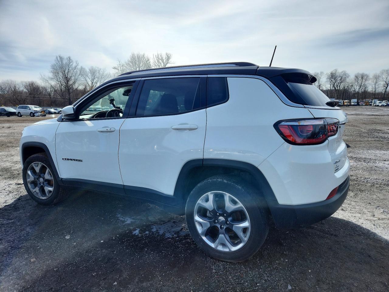 2021 Jeep Compass Limited - zdjęcie 2