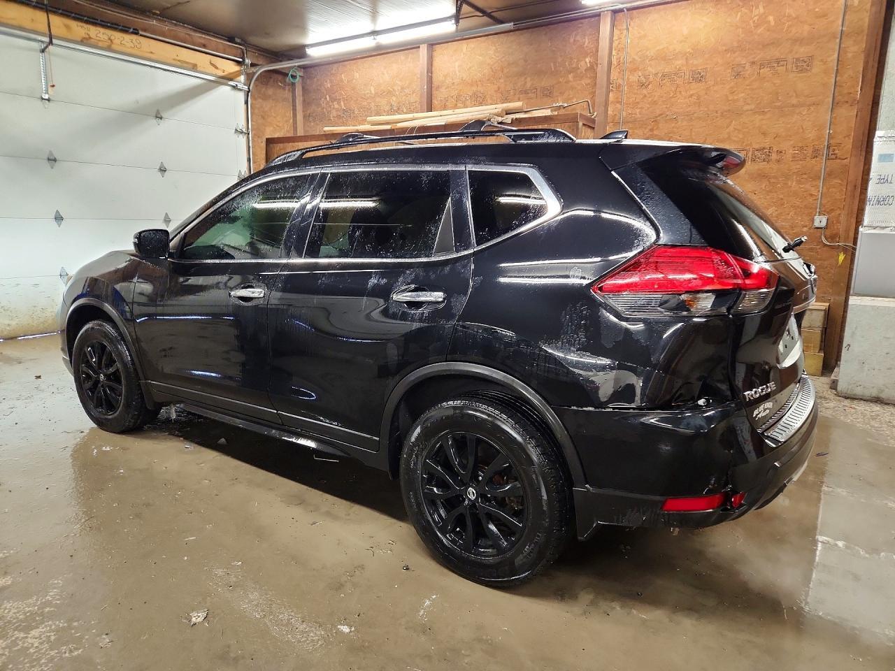 2017 Nissan Rogue S - zdjęcie 2