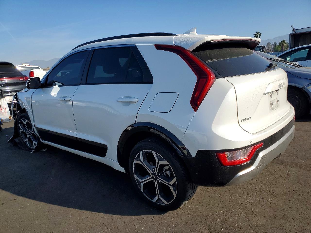 2023 Kia Niro Ex Touring - zdjęcie 2