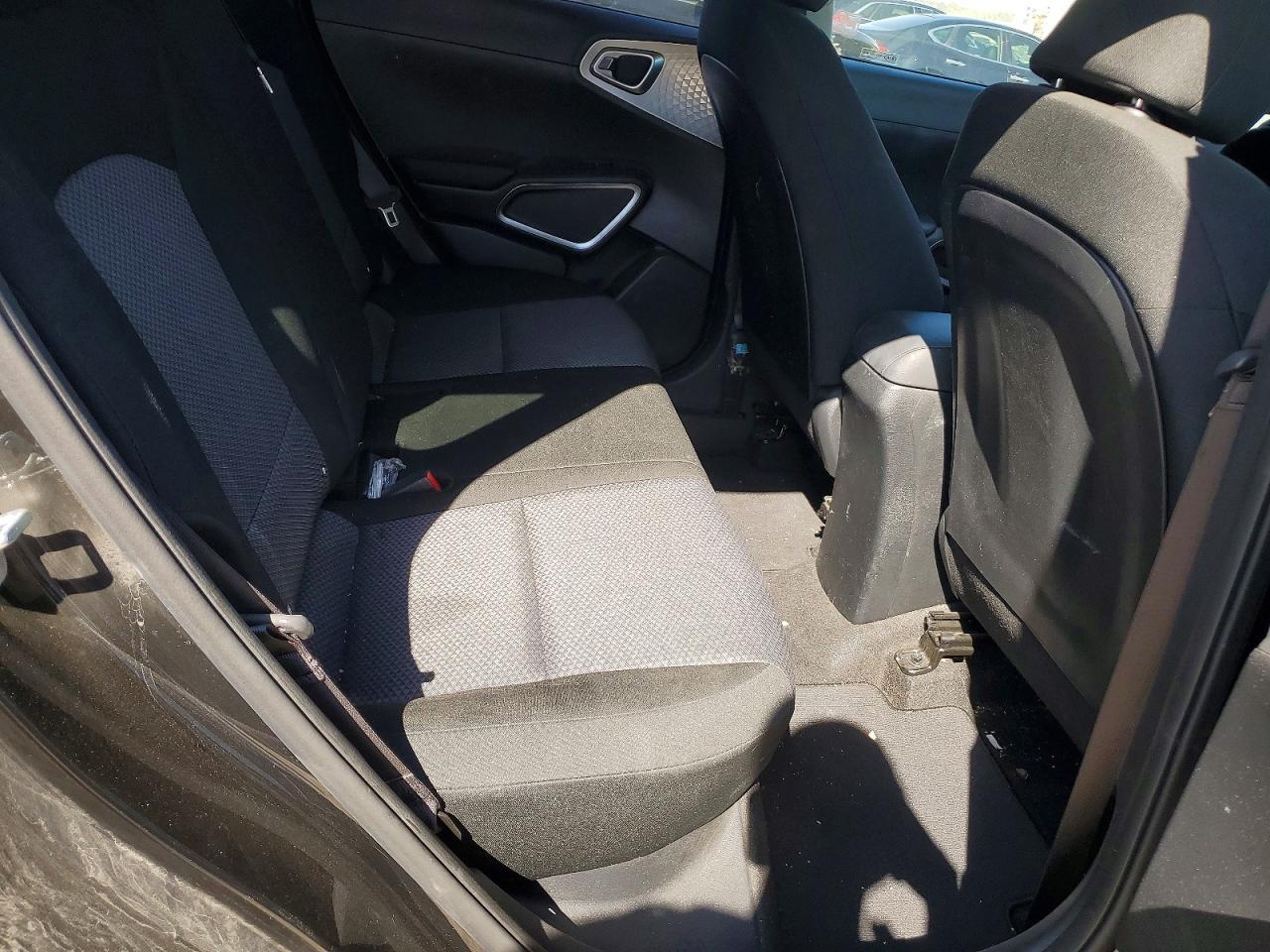 2021 Kia Soul Lx - zdjęcie 11