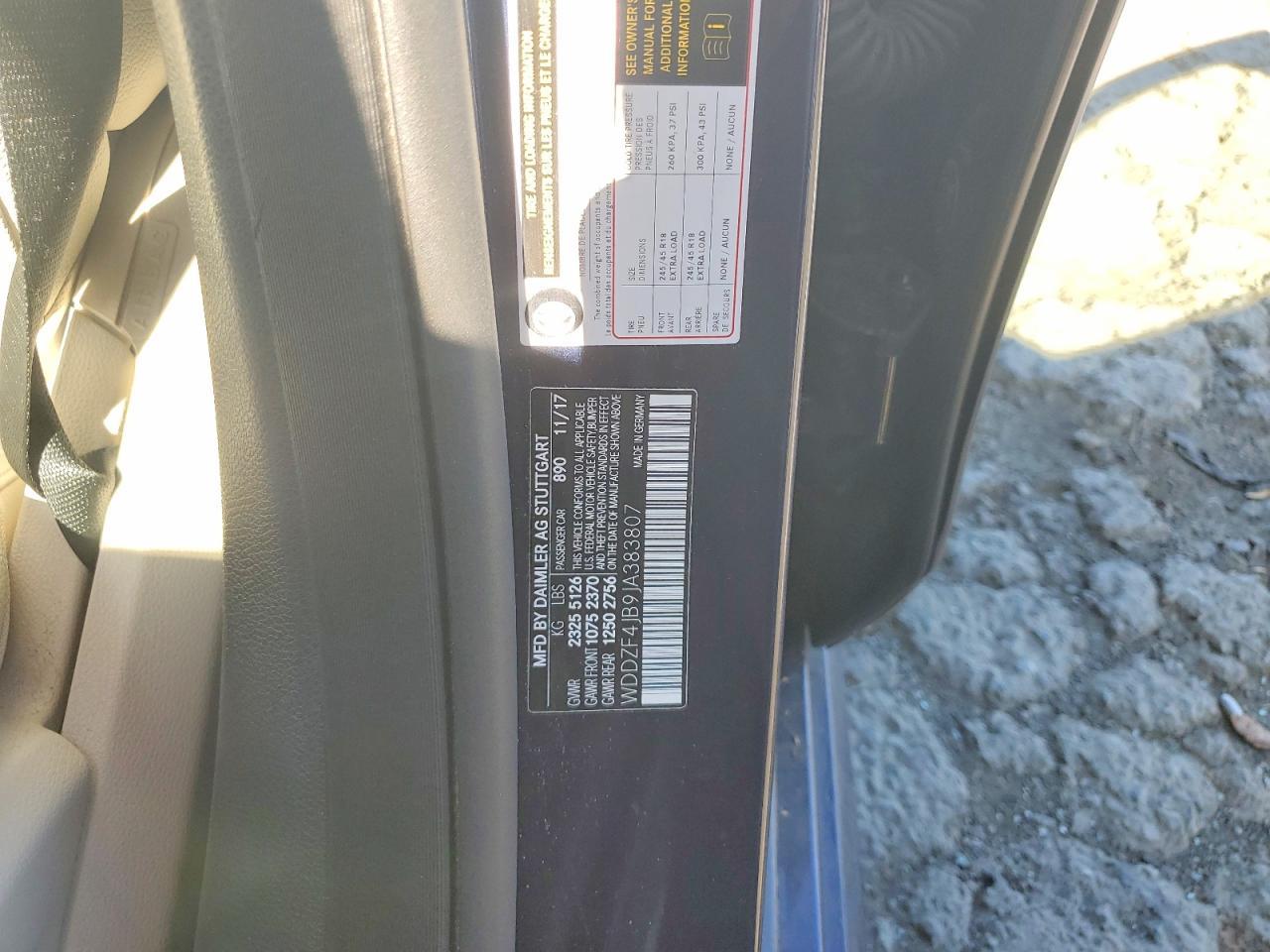 2018 Mercedes Benz E 300 - zdjęcie 12